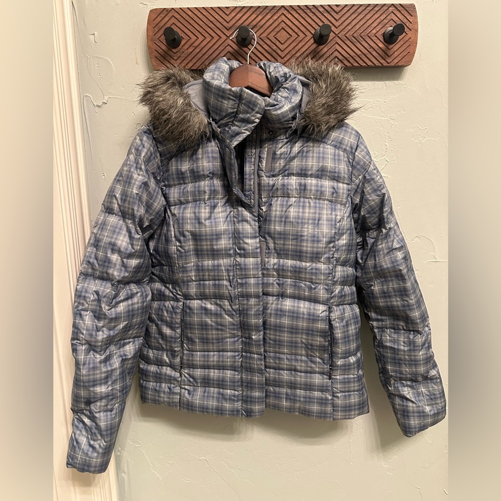 Columbia Down Jacket with hood